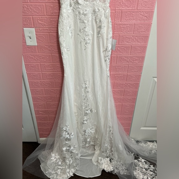 NWOT Lulu’s Bridal Everlasting Affection Lace Backless Mermaid Wedding Dress - Picture 11 of 16